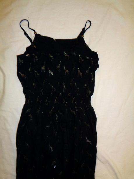 Super černý letní overal se zlatými žirafami, marks & spencer,134