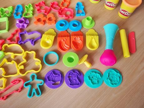 Play-doh velká vykrajovací sada - top stav, 