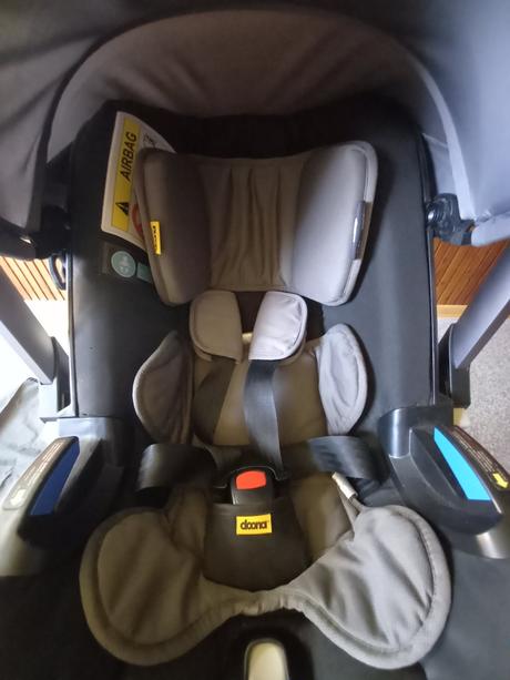 Autosedačka doona s integrovaným podvozkem 2v1, 