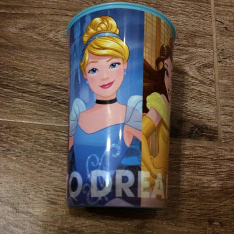 Kelímek s princeznami, 