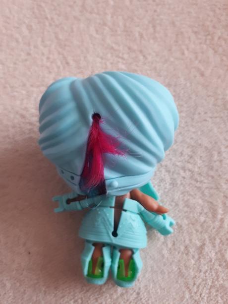 Lol velká ségra duhová panenka s malou panenkou,