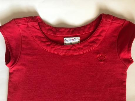 Červené bavlněné šaty, 104