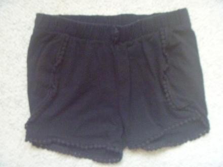 Černé kraťasy vel. 134, 134