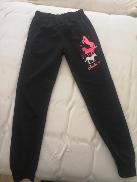 Teplaky vel. 146, 146