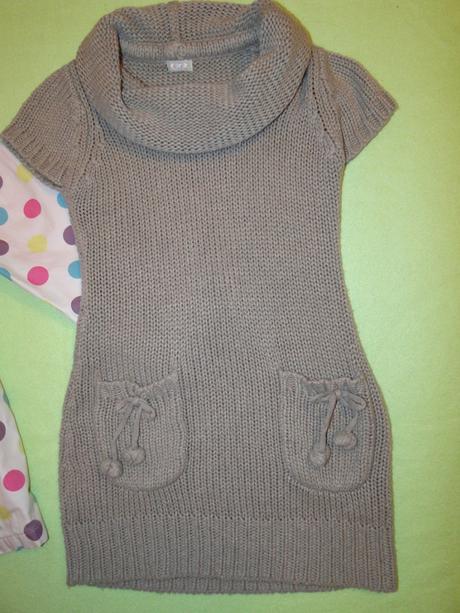 V.128 dlouhý svetr s rolákem / šaty /  vesta, 128