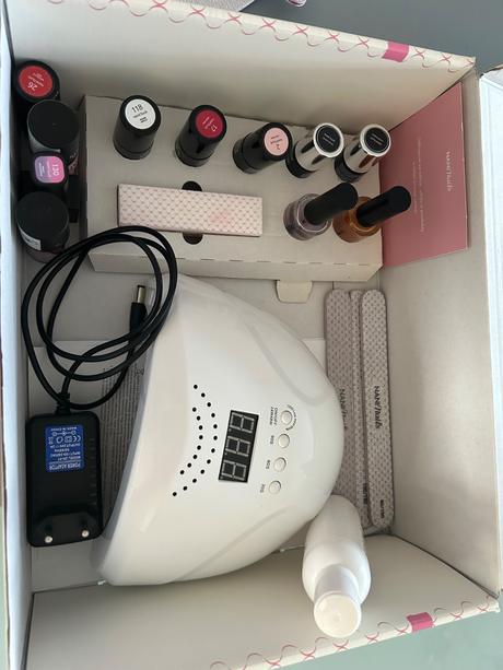 Sada na gelové nehty s uv/led lampou, 