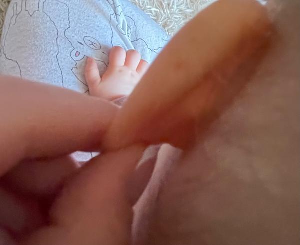 Díra na uchu u dítěte. Co to znamená?