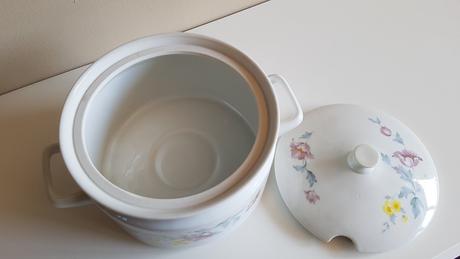 Porcelanova misa na polevku, 