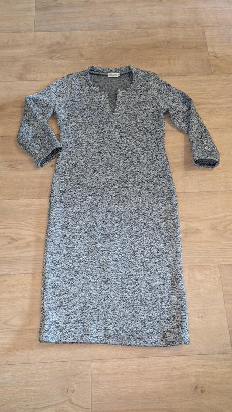 T440 teplé úpletové šaty numoco vel s, s