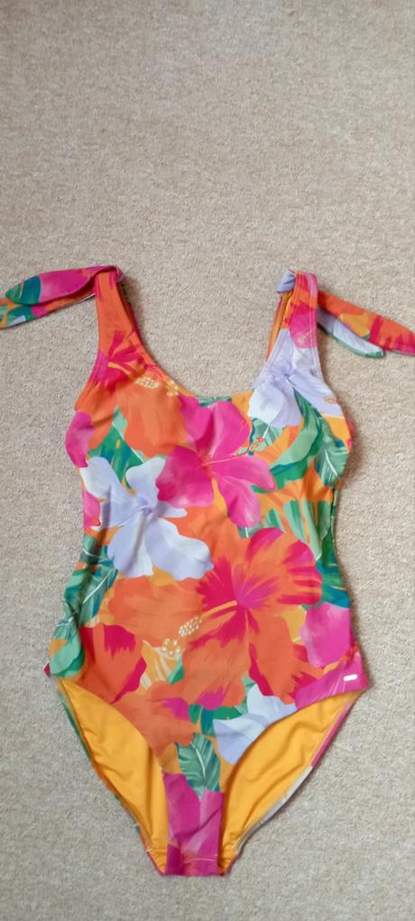 Jednodílné plavky zn."f&f" vel."40", f&f,40