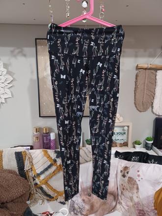 Sportovní legíny květiny leopard motýl, 158