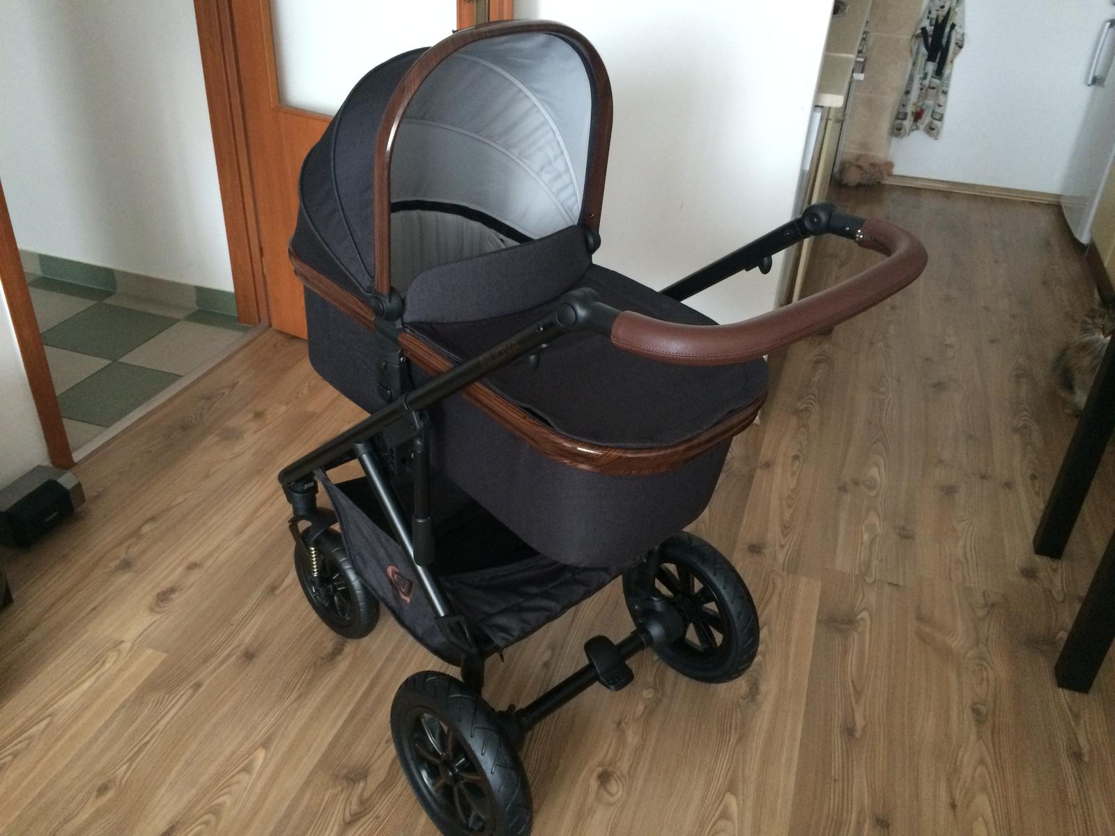 Kočárek Moon Nuova 2015, máte zkušenost? - str. 11 - Modrý koník