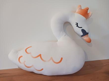 Plyšová labuť, 
