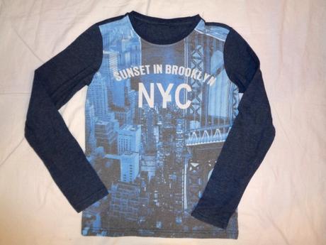 Nádherné silnější tričko nebo slabší mikina nyc, 170