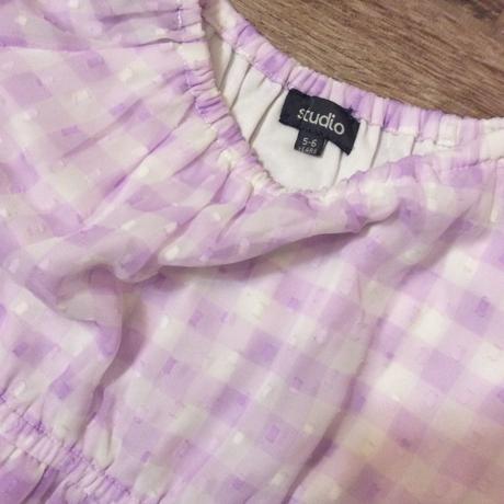 Letní lila šaty s bohatou sukýnkou, 116