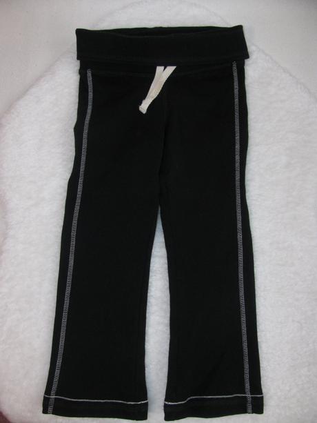 Černé bavlněné tepláky, marks & spencer,110