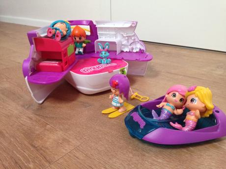 Pinypon famosa panenky, lod, prislusenstvi, 