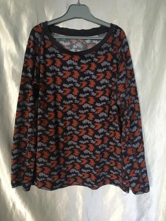 Vel. 134 barevné pyžamové triko, 134