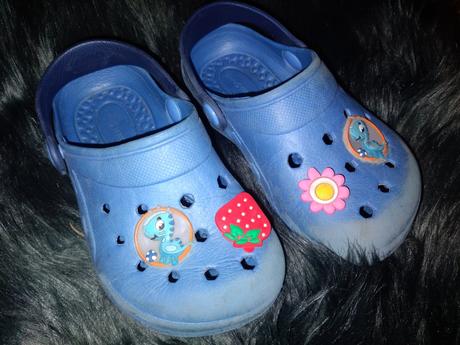 Dívčí nazouváky ozdoby vel. 23, vn.stélka 15.5 cm, bobbi shoes,23