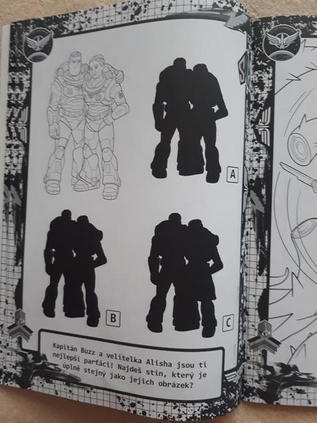 Toy story buzz rakeťák omalovánky se samolepkami,