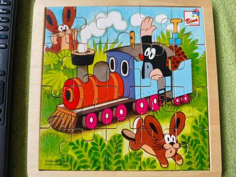 Dřevěné puzzle krteček, 