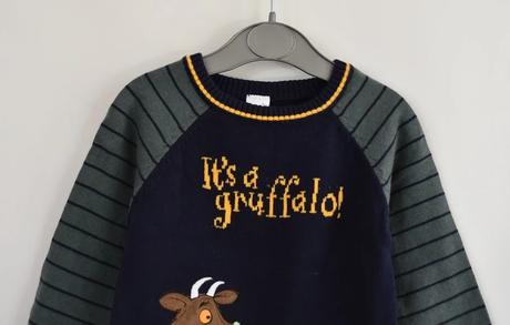 Svetr vel. 3 - 6 m, 68