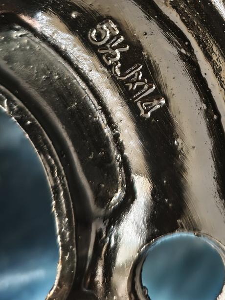 Sada 4 ocelových disků včetně 4 zimních pneumatik, 