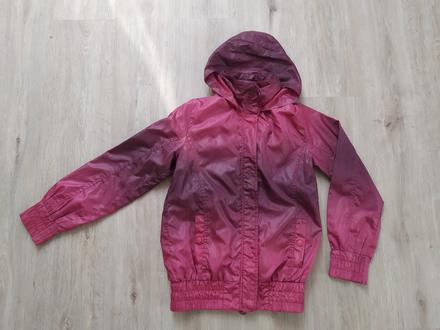 Fialovo černá bunda, 152