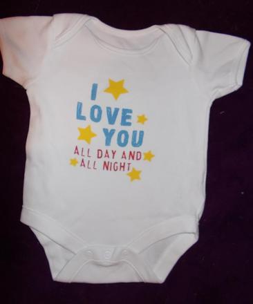 Body plné lásky.. na vel.0-3měsíce, mac,50