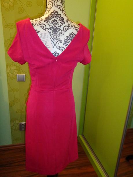 Krásné pružné fuksiové elastické šaty, 36 / s