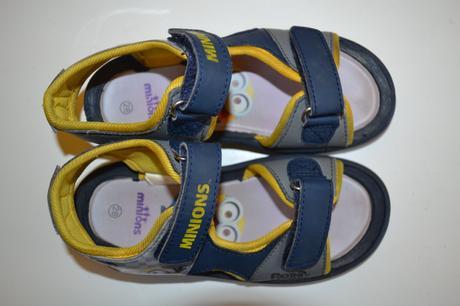 Sandále, sandálky mimoni, 28