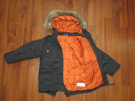 Černá bunda  s kožíškem na kapuci, cherokee,98