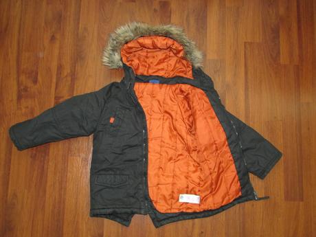 Černá bunda  s kožíškem na kapuci, cherokee,98