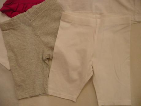 Leginy tričko 5ks srdíčko 3/4 roky nové-vyprané, 104–116