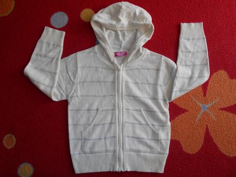 Svetřik na jaro vel 104, 104