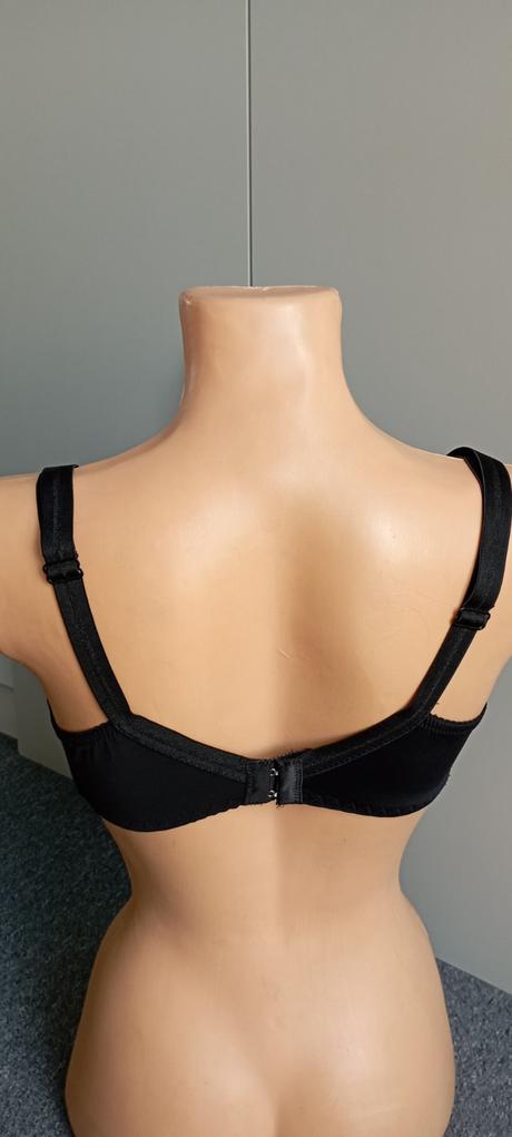 Podprsenka zn."dollcezza" vel."80c", 80c