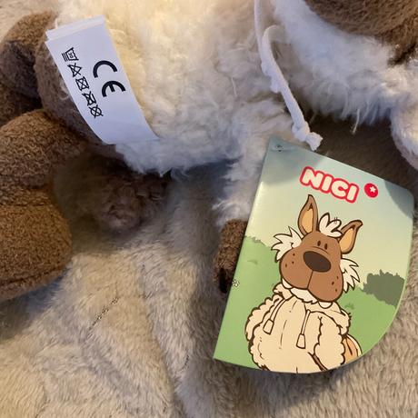 Nový- plyšáček vlk z kolekce nici, 