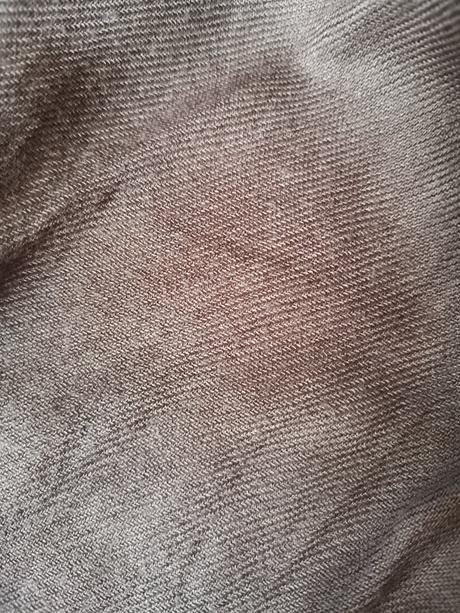 Šála hnědá třásně,