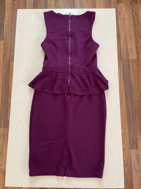 Fialové perplum šaty, vel m, ale menší cac s-s/m,, new look,s
