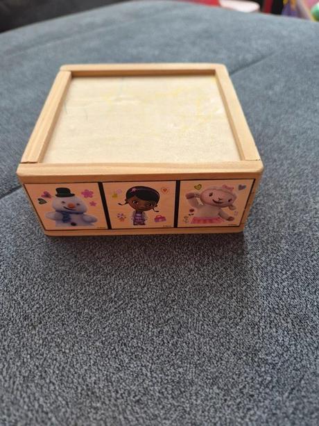 Dřevěné obrázkové puzzle, 