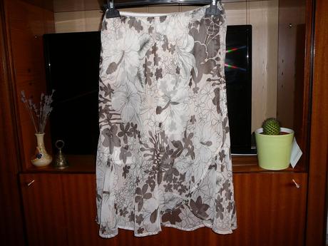 Letní sukně blanche porte, 43