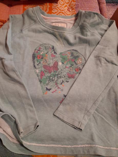 Triko dlouhý rukáv zelené se srdcem, 164