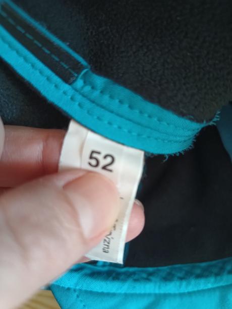 Softshellová čepice, 52