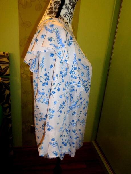 Růžová halenka s modrými kvítky a volány, george,42