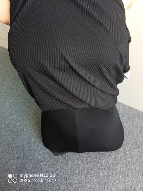 Šaty se šortky zn."bekkin" vel."146", 146