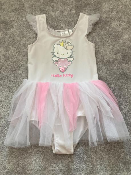 Dres na balet/gymnastiku, 122