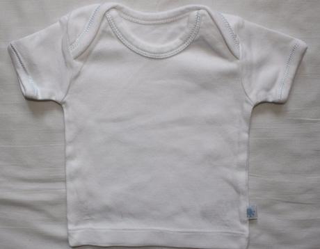 V148. sněhově bílé tričko, mothercare,56