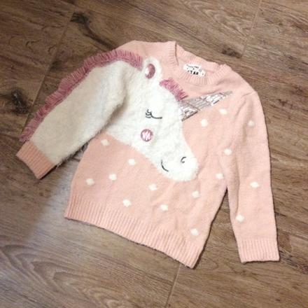 Svetr s jednorožcem, f&f,104