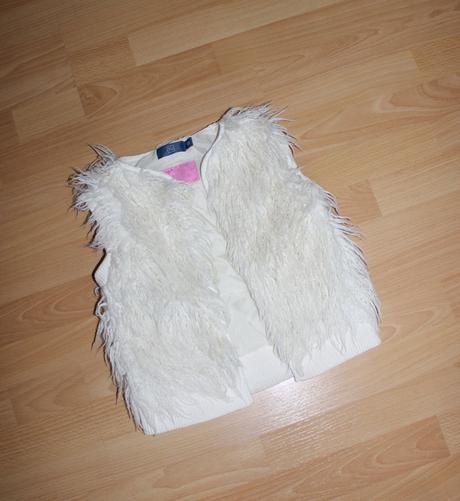 Chlupatá vesta, tu,128