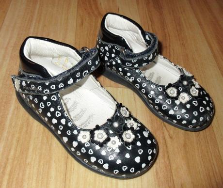 Srdíčkové baleríny, primigi,23